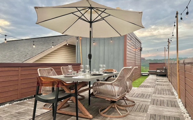 The Josephine Villa by Luxe PGH