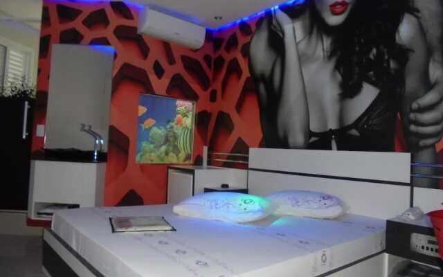 Motel Fest - Adults Only