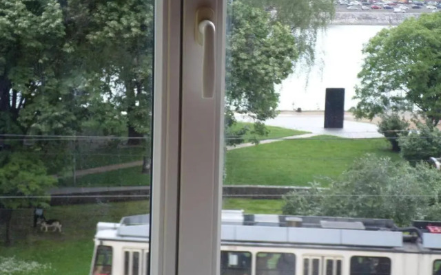 Park Danubes view central market Budapest