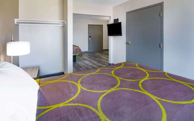 Super 8 by Wyndham Amarillo West