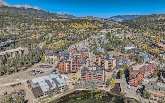 Your Next Vacay at Peak 9 Ski-in/ski-out