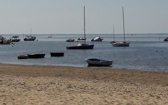 Maison les pieds dans l'eau