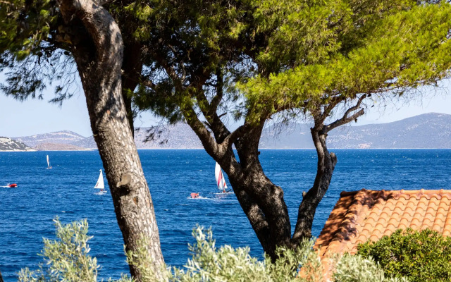 Venus Beach Bungalows Hotel