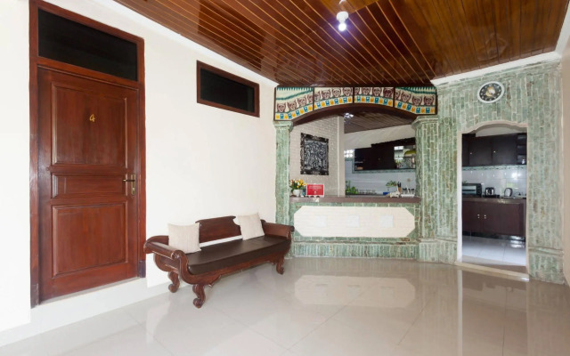 ZEN Rooms Sanur Blanjong Sekawaru