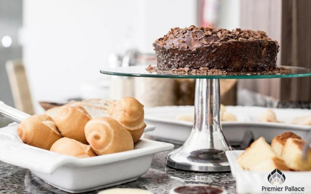 Premier Pallace Hotel