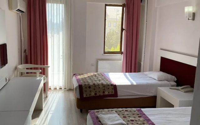 Halıcı Termal Otel