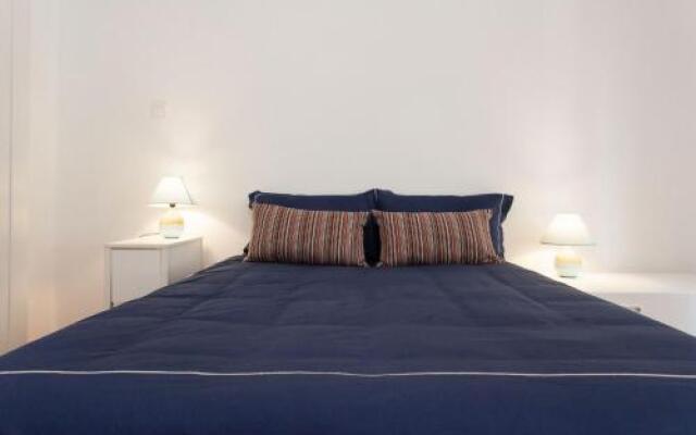 Lovely apt in Metaxourgio Center