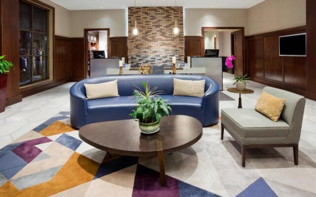 Sheraton St. Paul Woodbury Hotel