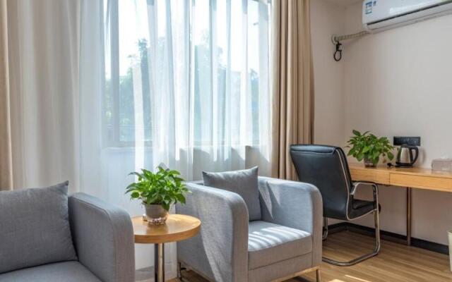 GreenTree Inn HePu Huanzhu South Road Transit Center Express Hotel