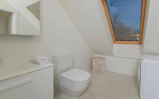 Sun terrace mini penthouse bestern