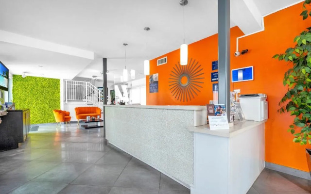 Travelodge by Wyndham Miami Biscayne Bay