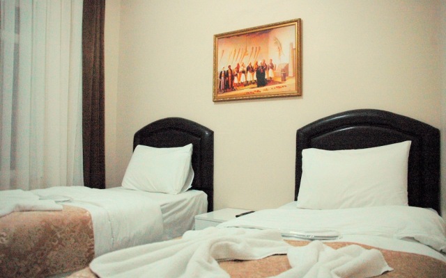 Tolga Hotel