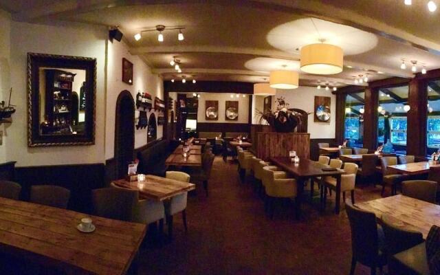 Bar-Bistro-Hotel DOK