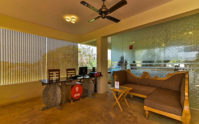 Aarya Boulevard by OYO Rooms