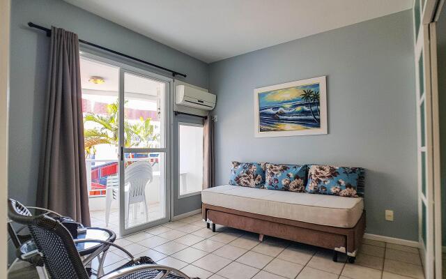 Apartamento para 6 pessoas frente piscina - HB37F