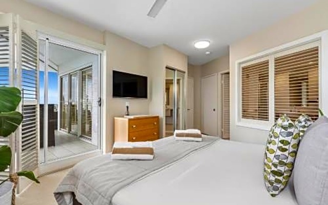 Salt 1brm apartment with Spa bath and Ocean views