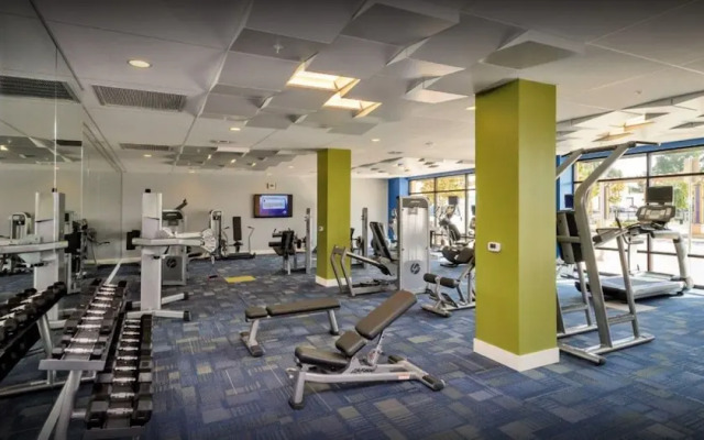 Global Luxury Suites Foster City