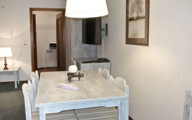 13-6 - One Bedroom