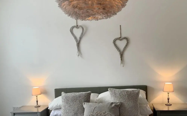 Charming Apartment Ilfracombe, Central Location