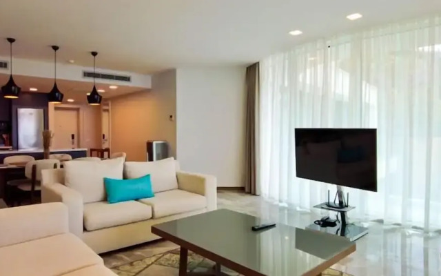 Private Sea-View Residence