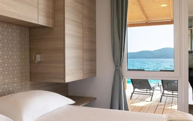 Amadria Park Deluxe Beach Mobile Home