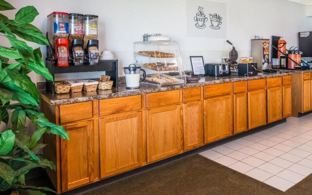 Sunset Inn & Suites - Lincoln Airport