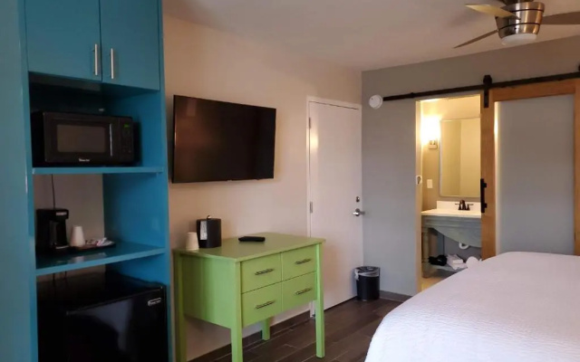 Seven Hills Suites