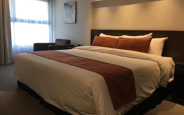 Crystal Tower Hotel