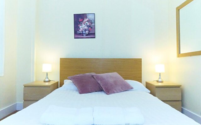 LCS London Bridge Apartments
