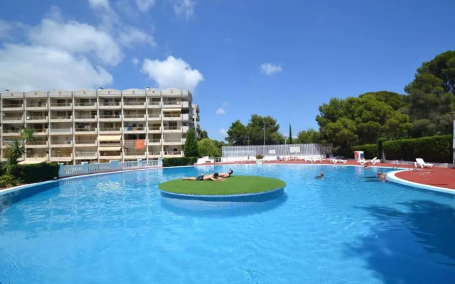 Brand New Apartment with Swimming Pool and Views