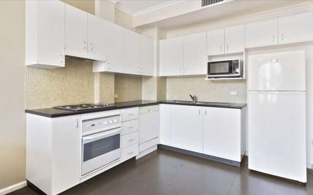 Darling Harbour City View 1 Br Apartment