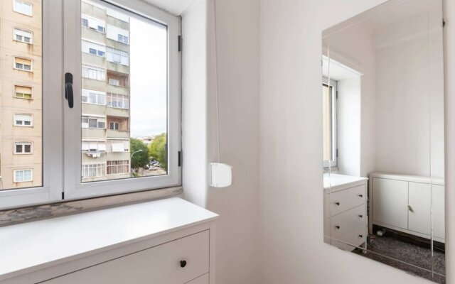 Beautiful 1 Bedroom Apartment Near Benfica