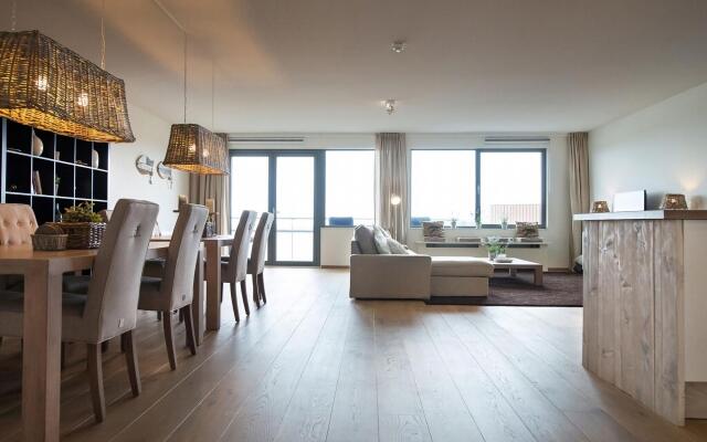 Sea-view Apartment in Den Haag With Balcony