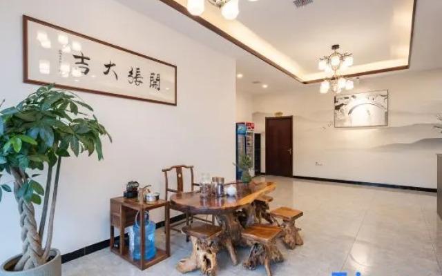 Wuyuan High speed Railway Station Store