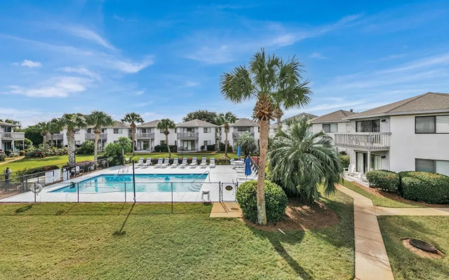 Crystal Village II, Unit 19B