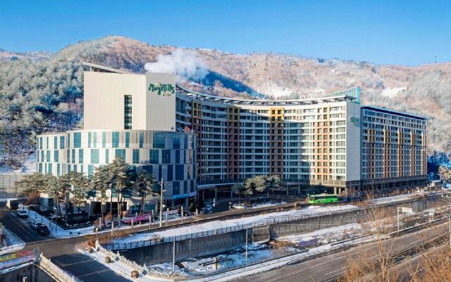 Mayhills Resort