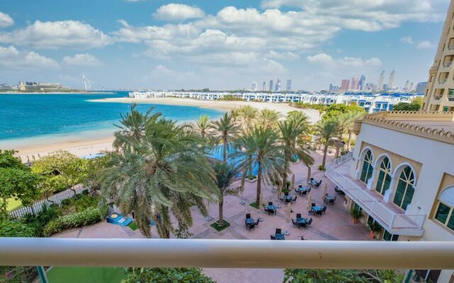 LUX - The Shoreline Beach House