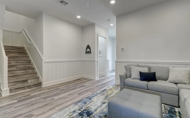 The Great White 306 DAR