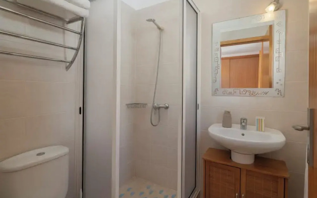 Beach House for Vacation - H2ome