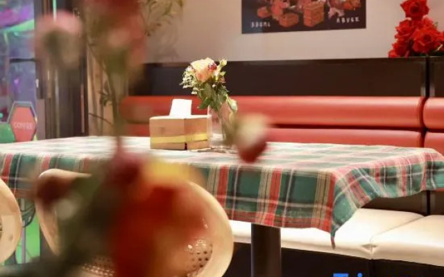 Shiyan Dufu Youth Hostel (Xi'an Bell and Drum City Wall)