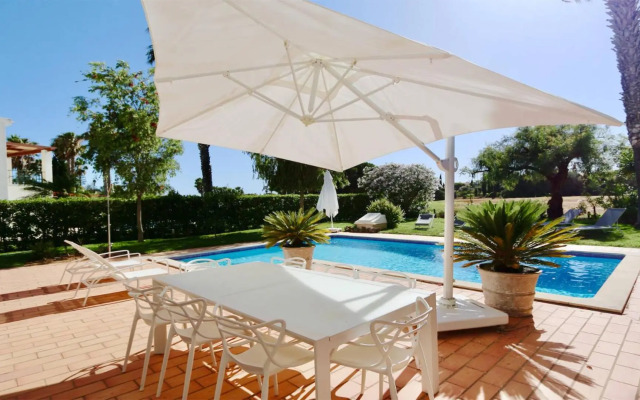 Vila Castro, Cleverdetails CD239