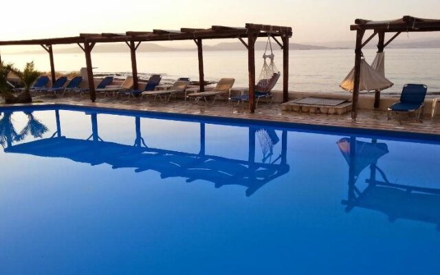 Irides Luxury Beach Hotel