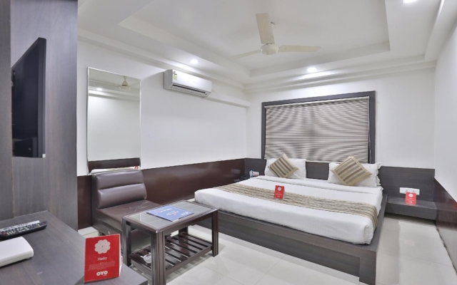 Hotel Nova Cross Road