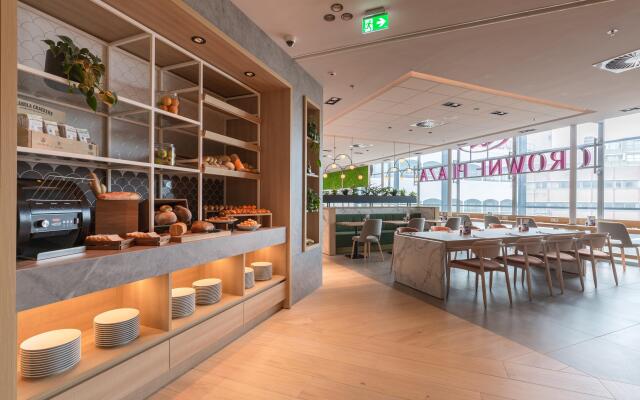 Crowne Plaza Utrecht - Central Station by IHG