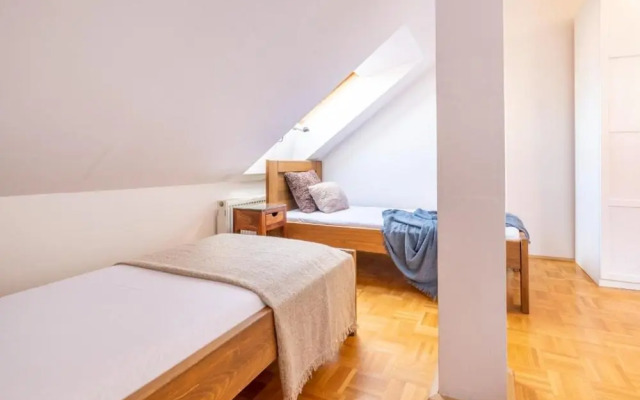 Templová 7 - Old Town Large Apartment with Terrace