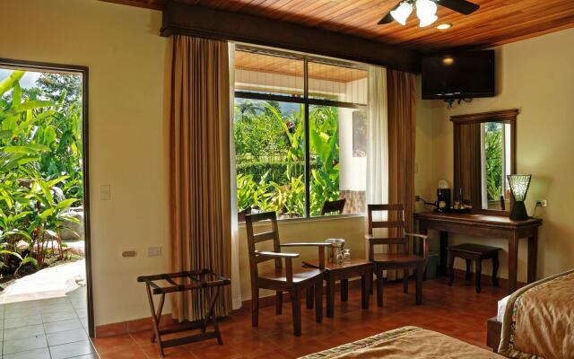 Volcano Lodge Hotel & Thermal Experience