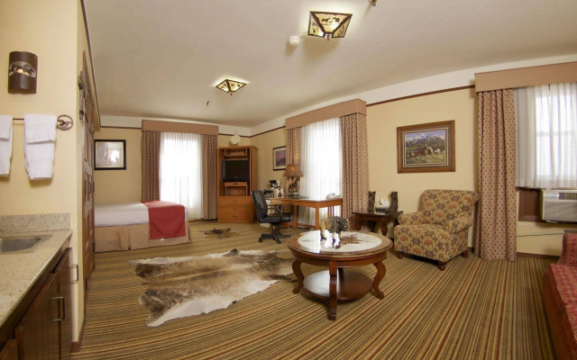Historic Plains Hotel