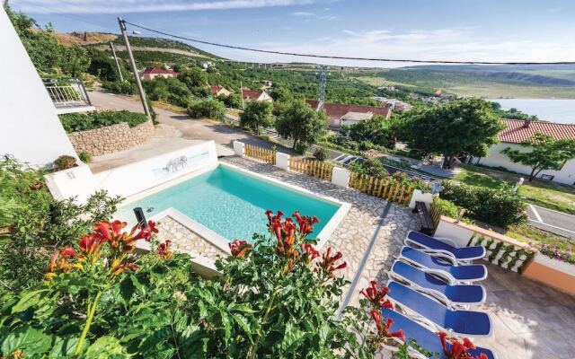Stunning Home in Rovanjska With 5 Bedrooms, Wifi and Outdoor Swimming Pool