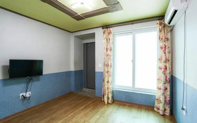 Gapyeong Sagyejeol Pension
