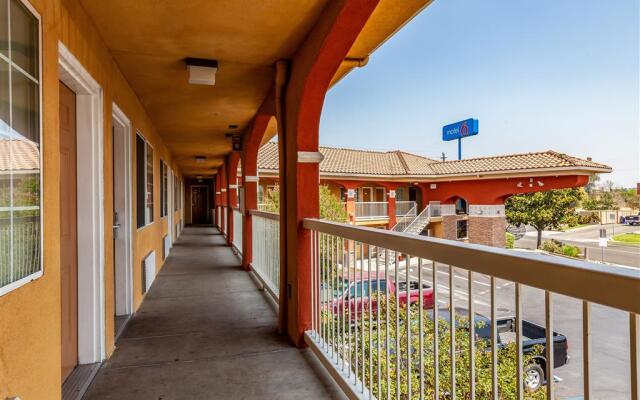 Motel 6 Stockton East CA